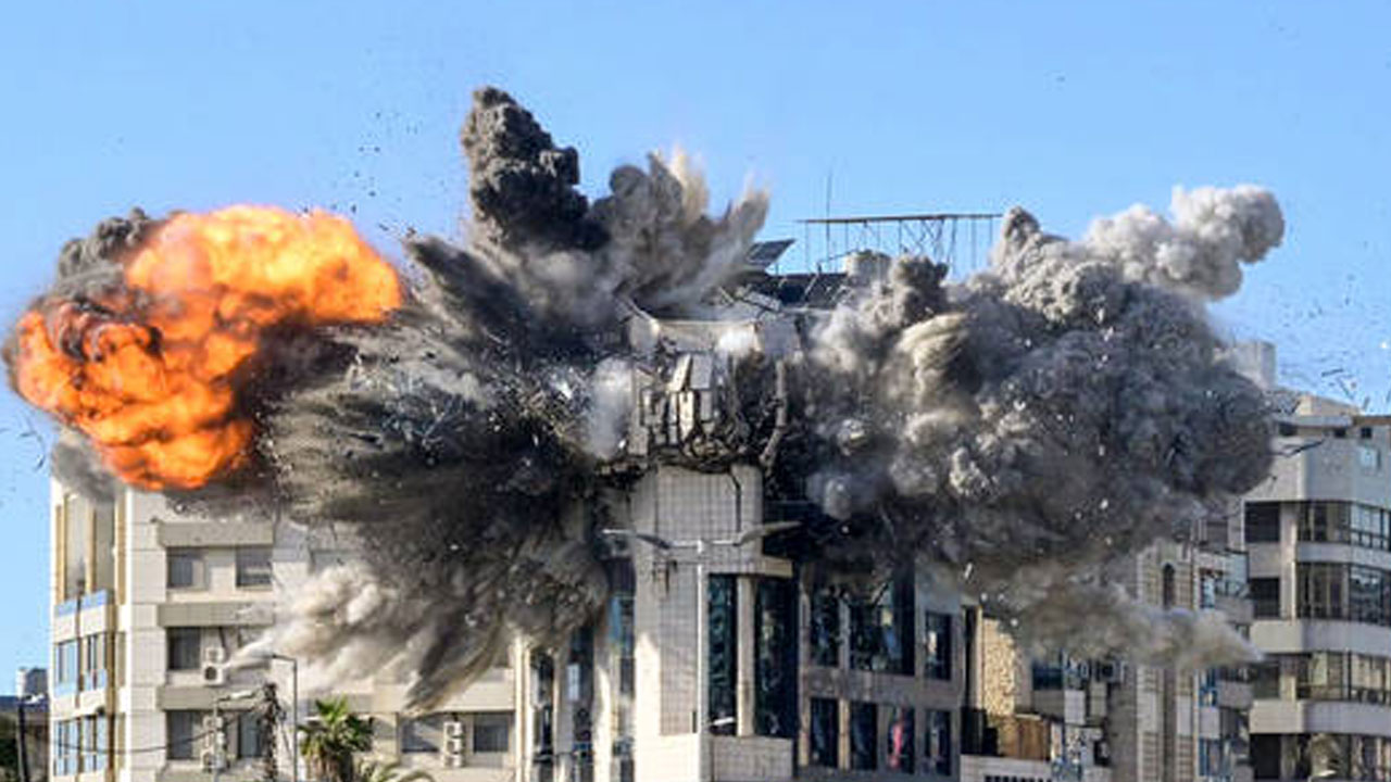 IDF: 800 ఎయిర్‌స్ట్రైక్స్‌.. 2000 మంది ఇరానీ సైనికులు మృతి