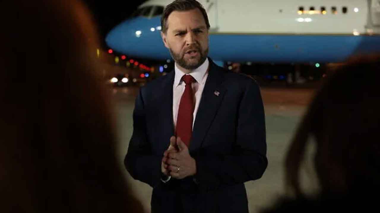 JD Vance: అమెరికా బృందానికి జేడీ వాన్స్ నాయ‌క‌త్వం.. ఇస్లామాబాద్‌లో రెండు రోజుల పాటు సెలవులు