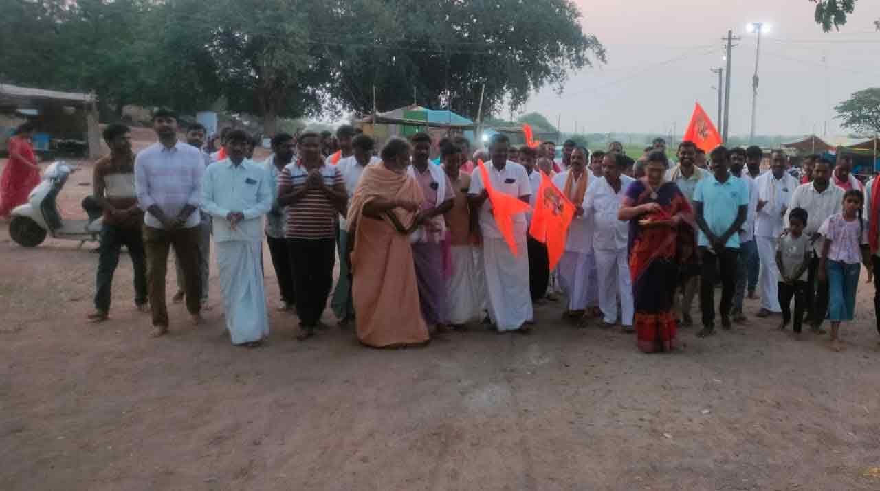 Julapalli | లక్ష్మీనరసింహస్వామి సన్నిధిలో గిరి ప్రదక్షిణ ప్రారంభం