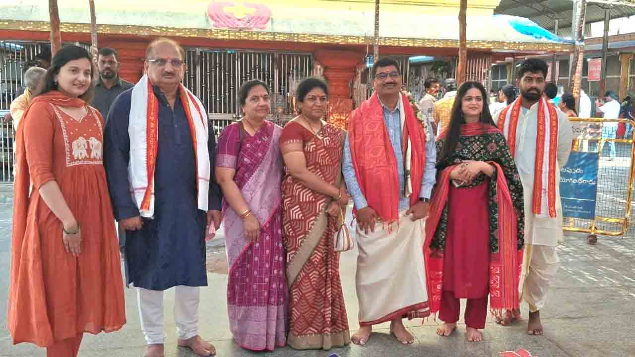 Malyala | కొండగట్టు అంజన్నను రాష్ట్ర సమాచార కమిషనర్‌ చంద్రశేఖర్ రెడ్డి