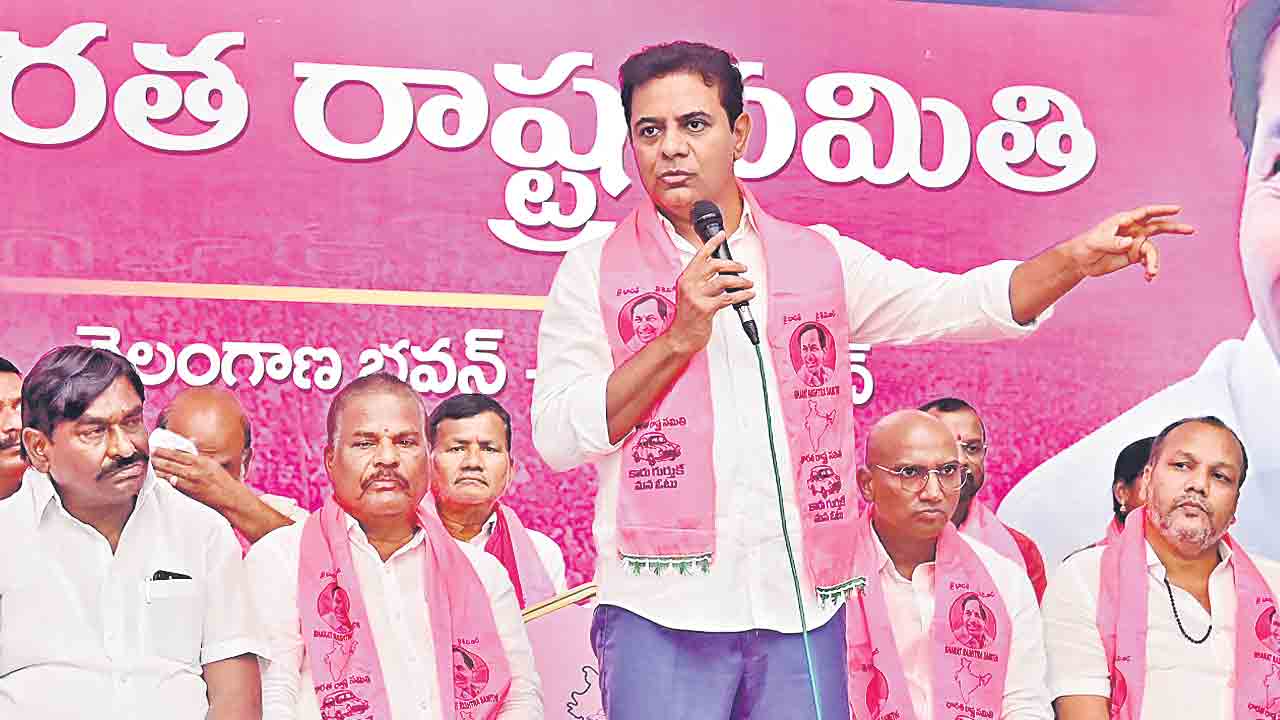KTR | రైతు రోదన కనిపిస్తలేదా? అన్నదాతలు కన్నీళ్లు పెట్టుకుంటున్నా సీఎంకు బాధలేదా?