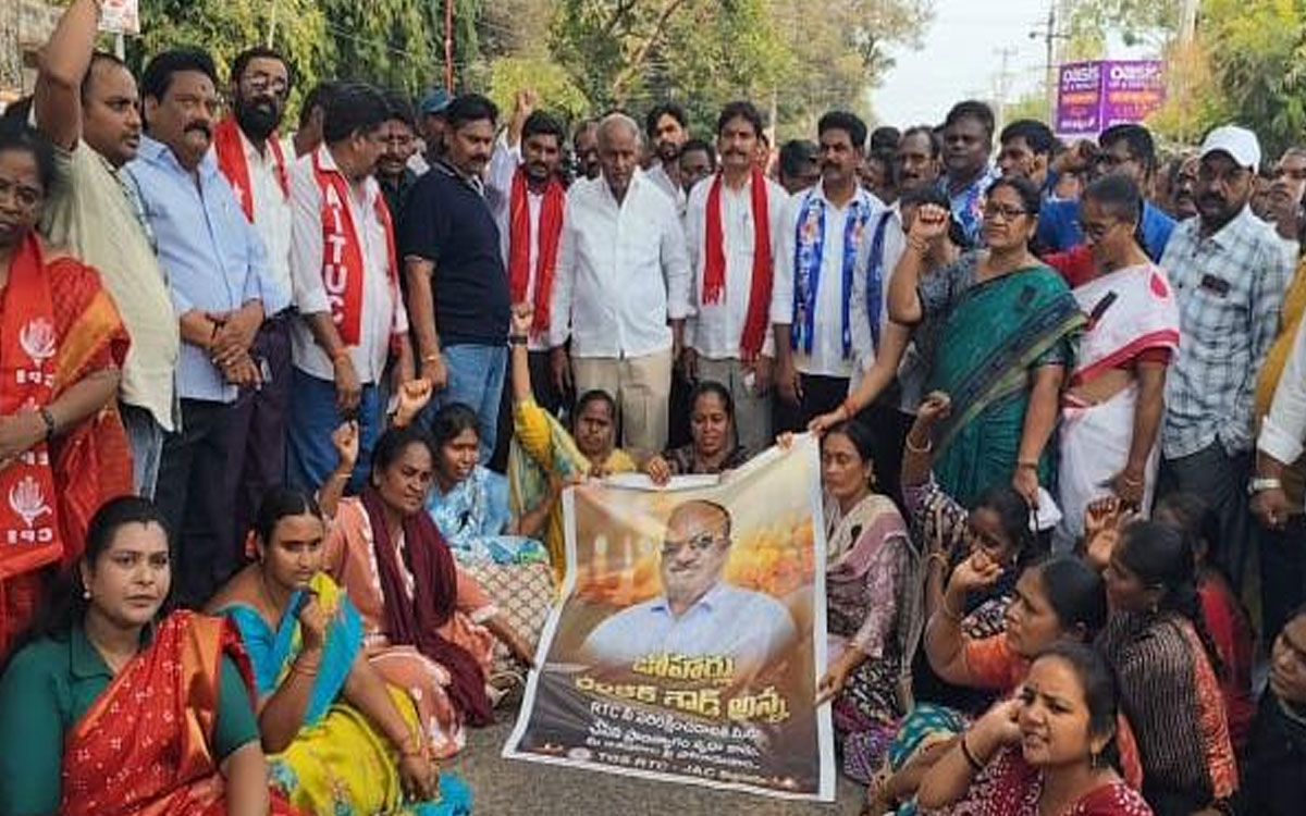 ఆర్టీసీ కార్మికులకు అండగా ఉంటాం : ఎమ్మెల్యే కూనంనేని సాంబ‌శివ‌రావు