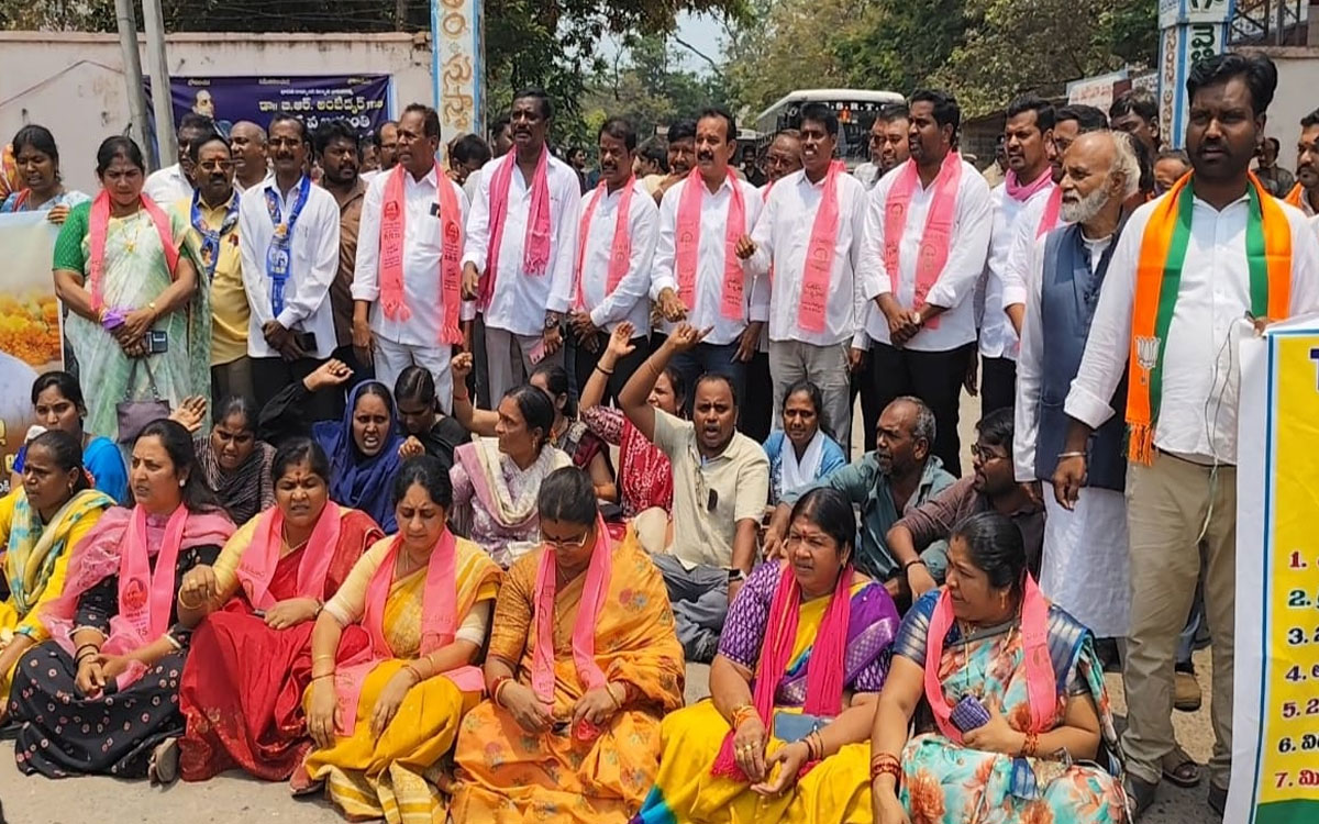 ఆర్టీసీ కార్మికులకు అండగా ఉంటాం : ఎమ్మెల్యే కూనంనేని సాంబ‌శివ‌రావు