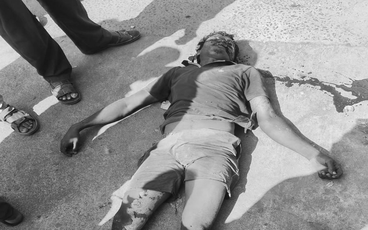 విద్యుత్ మ‌ర‌మ్మ‌తులు చేస్తుండ‌గా షాక్‌కు గురై డైలీవేజ్ వర్కర్ మృతి