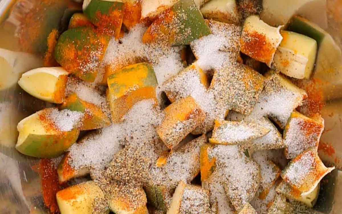 Mango Pickle | ఈ సూచ‌న‌లు పాటిస్తే మామిడికాయ ప‌చ్చ‌డి రుచిగా, ఎక్కువ కాలం నిల్వ ఉంటుంది