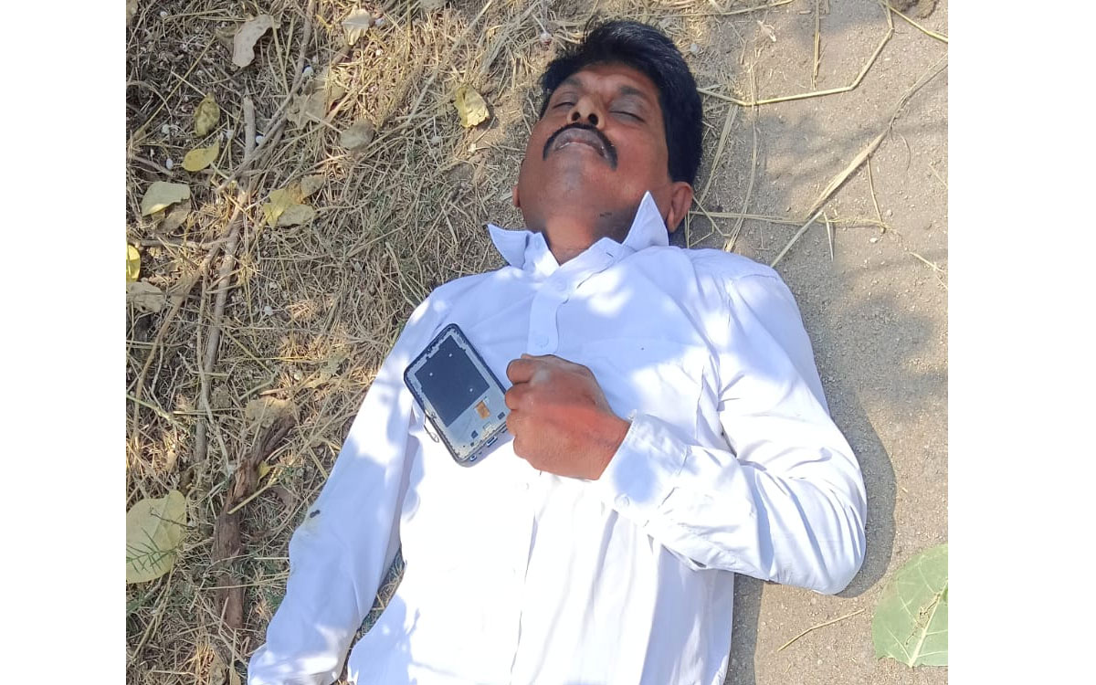 రోడ్డు ప్ర‌మాదంలో పాస్ట‌ర్ రాజు మృతి