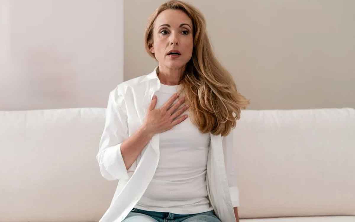 Menopause | 40 ఏళ్ల‌కు ముందే మెనోపాజ్ వ‌చ్చే మ‌హిళ‌లు జాగ్ర‌త్త‌.. గుండె ఆరోగ్యం ప‌ట్ల శ్ర‌ద్ధ వ‌హించాల్సిందే..