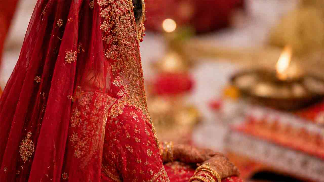 Child Marriage | బాల్య వివాహాన్ని ఆపడానికి వెళ్లి.. పెళ్లి కూతురికి బదులు చెల్లిని తీసుకెళ్లిన అధికారులు!