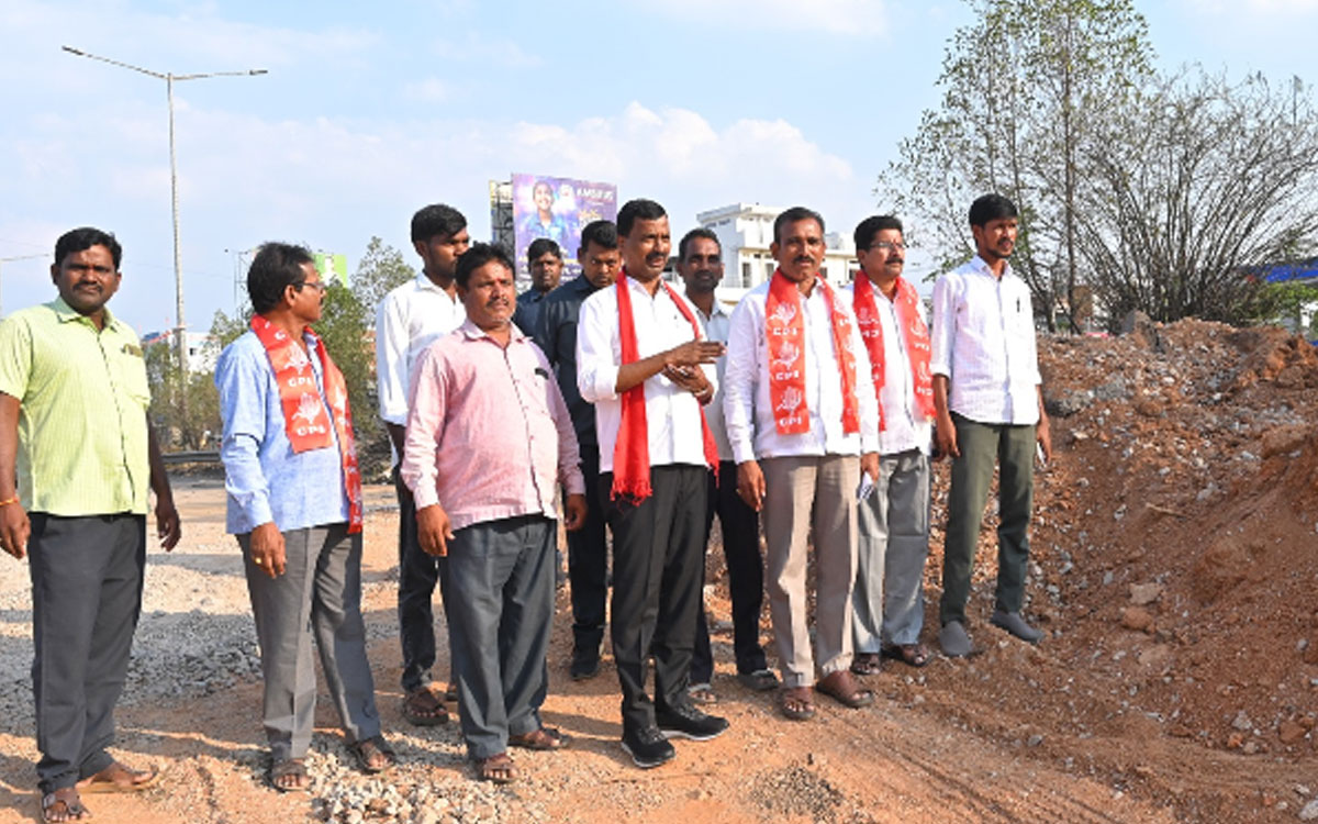 చౌటుప్పల్‌లో రోడ్డు పనులను త్వరగా పూర్తి చేయాలి : ఎమ్మెల్సీ నెలికంటి సత్యం