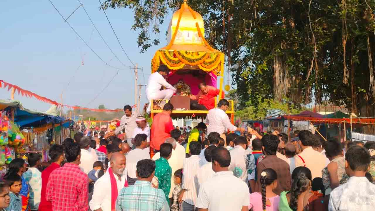 Rathotsavam | రమణీయం.. పెద్దాపూర్ నరసింహుడి రథోత్సవం