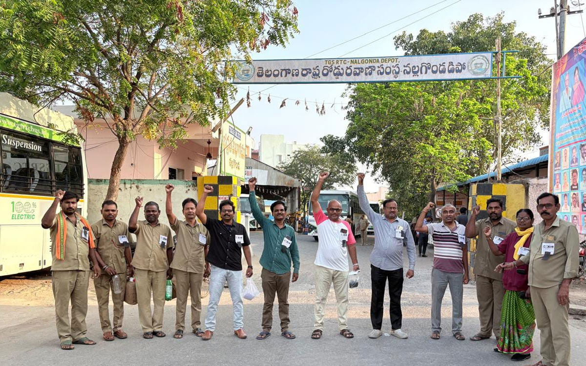 ‘నాలుగు లేబ‌ర్ కోడ్‌ల‌ను వెంట‌నే ర‌ద్దు చేయాలి’