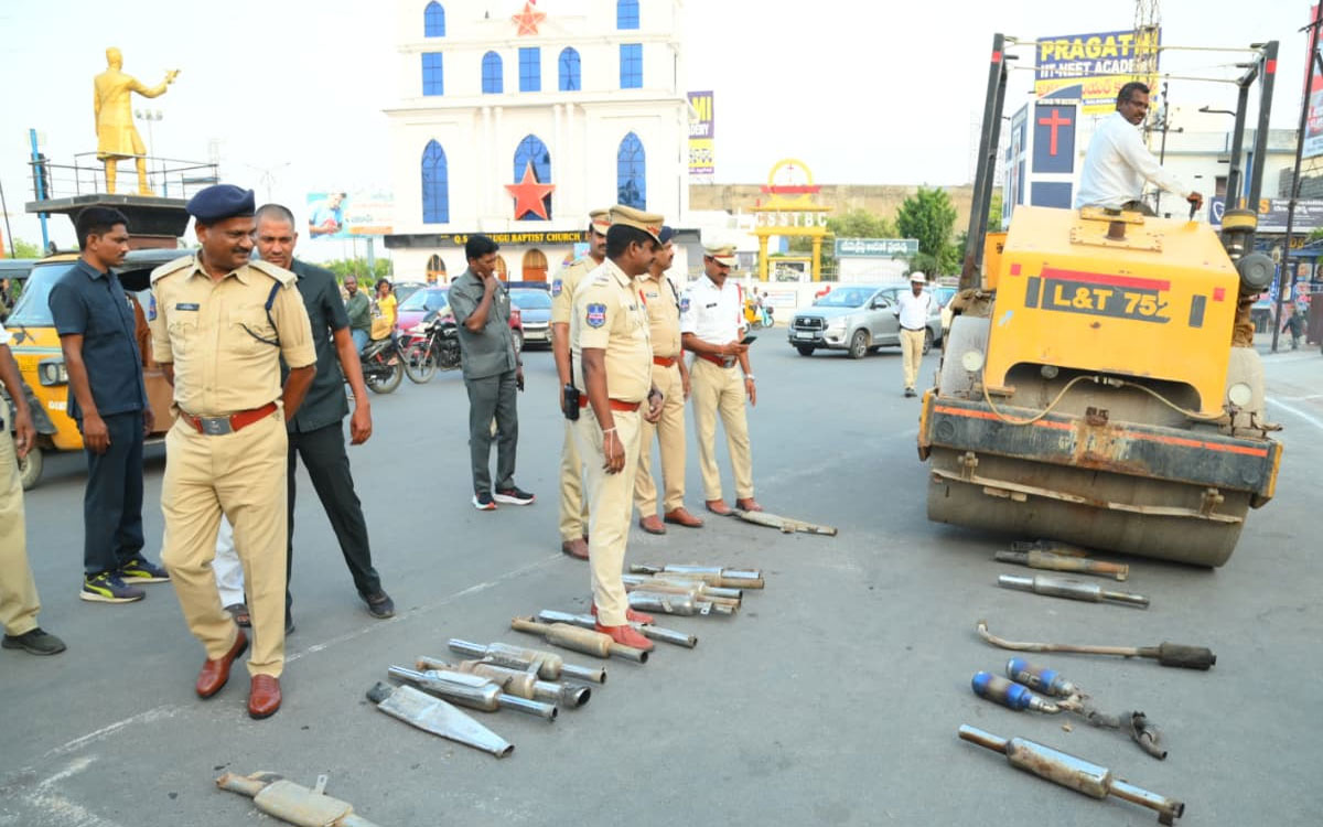 ‘సైలెన్సర్లు మార్పిడి చేసి ఇబ్బందులు క‌లిగిస్తే క్రిమినల్ కేసులు’