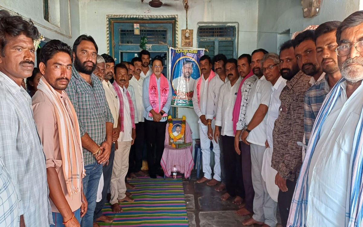 'రాష్ట్రంలో క్షీణించిన ప్ర‌జాస్వామ్యం.. దారి త‌ప్పిన పాల‌న‌'