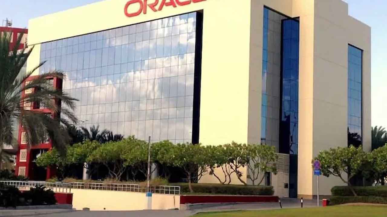 Oracle Layoffs: ఒరాకిల్‌లో 20 వేల మంది లేఆఫ్‌.. ఏఐ దెబ్బ‌కు సీనియ‌ర్లూ విల‌విల