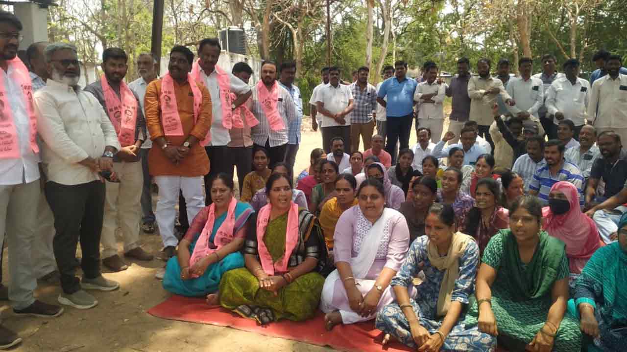 RTC workers | ఆర్టీసీ కార్మికుల సమస్యలు పరిష్కరించే వరకు బీఆర్ఎస్ మద్దతు : పద్మా దేవేందర్ రెడ్డి