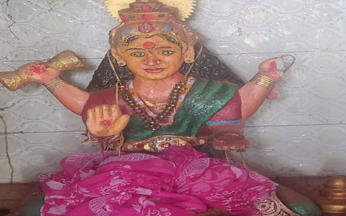 పోచమ్మ తల్లి దేవాలయంలో చోరీ