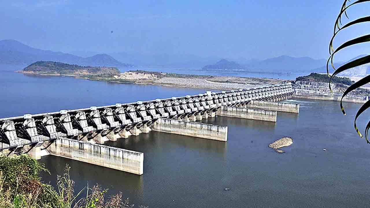 Polavaram Project | పోలవరం ప్రాజెక్ట్‌ను సందర్శించిన జీఆర్‌ఎంబీ చైర్మన్ దోర్జీ..!