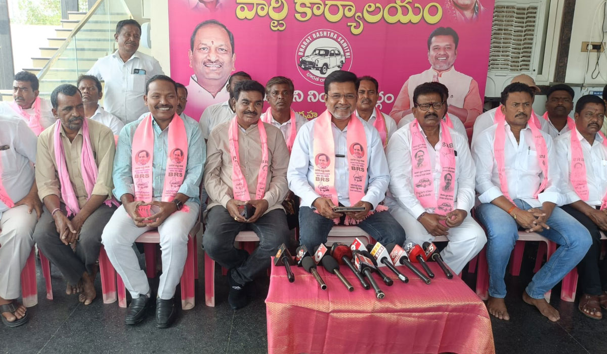 Putta Madhukar | తుపాకీ రాముడికి ఉన్న గుర్తింపు కూడా రేవంత్‌రెడ్డికి లేదు.. మంథని మాజీ ఎమ్మెల్యే పుట్ట మధూకర్‌