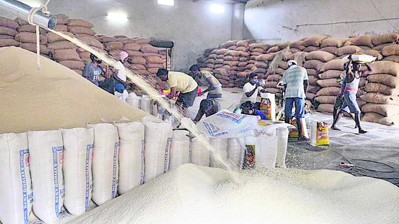 మిల్లర్లపై ఆర్‌ఆర్‌ యాక్ట్‌!