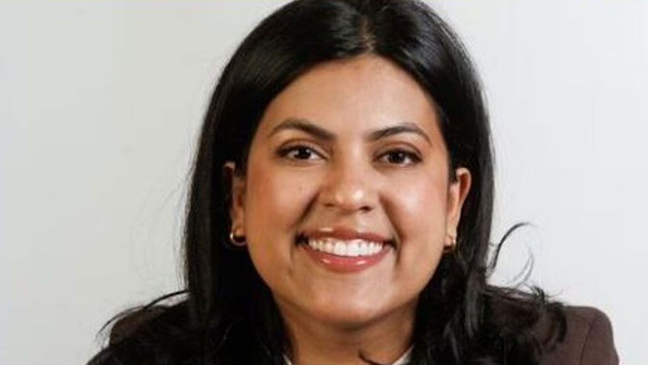 Rini Sampath: వాషింగ్ట‌న్ డీసీ మేయ‌ర్ రేసులో భార‌తీయ మ‌హిళ‌.. ఎవ‌రీ రినీ సంప‌త్‌?