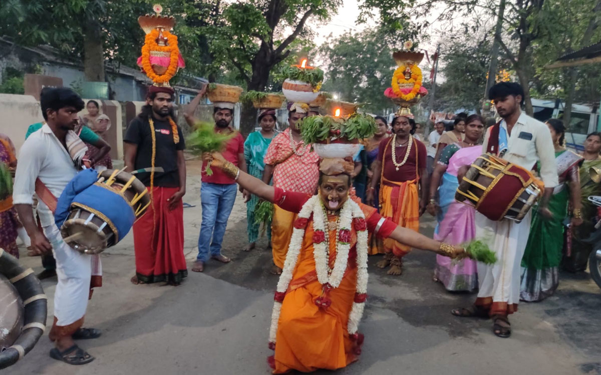 రుద్రంపూర్‌లో ఘనంగా బోనాల వేడుకలు