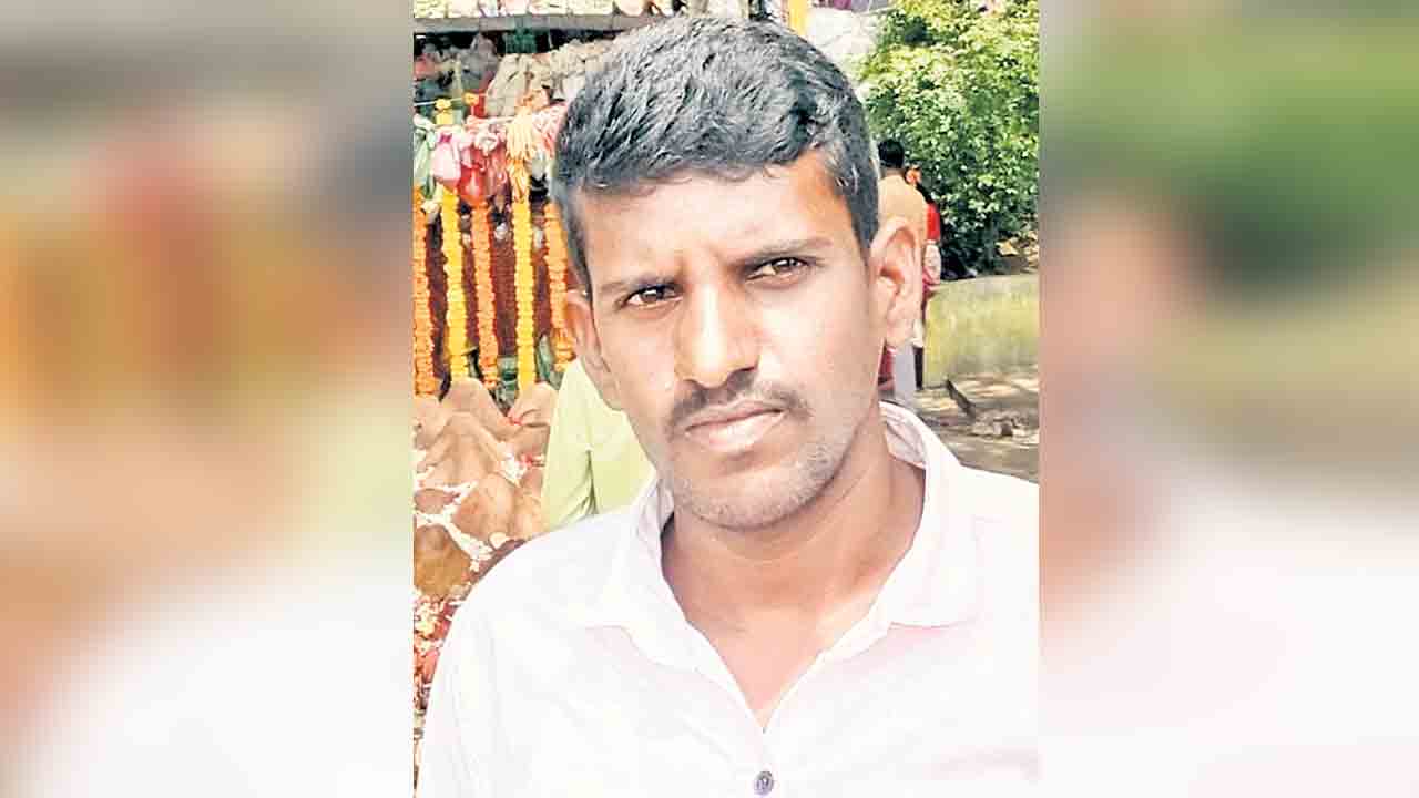 ఆర్థిక ఇబ్బందులతో రైతు ఆత్మహత్య.. మెదక్‌ జిల్లా చెట్లతిమ్మాయిపల్లిలో ఘటన