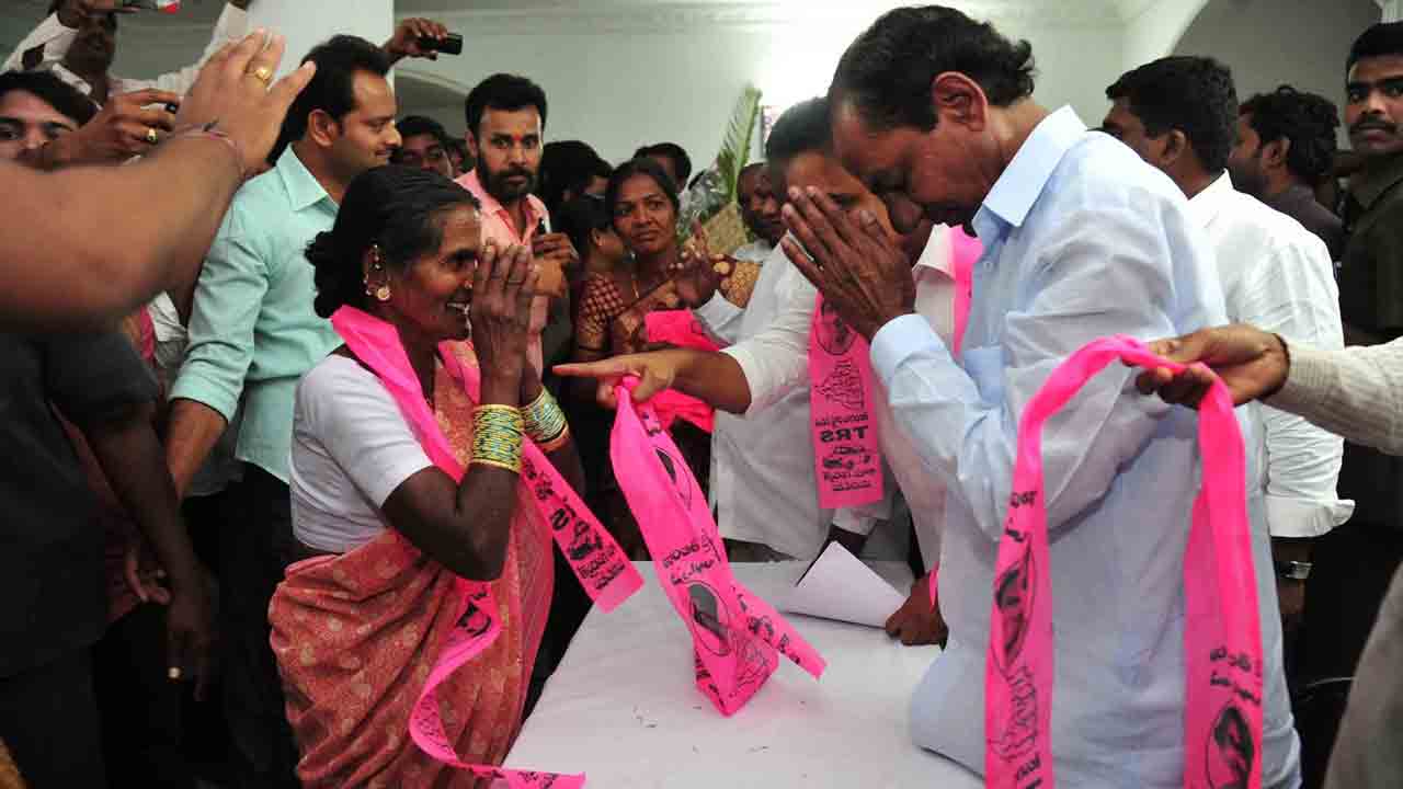 Telangana Sattemma | కేసీఆర్‌ వీరాభిమాని ‘తెలంగాణ సత్తెమ్మ’ మృతి