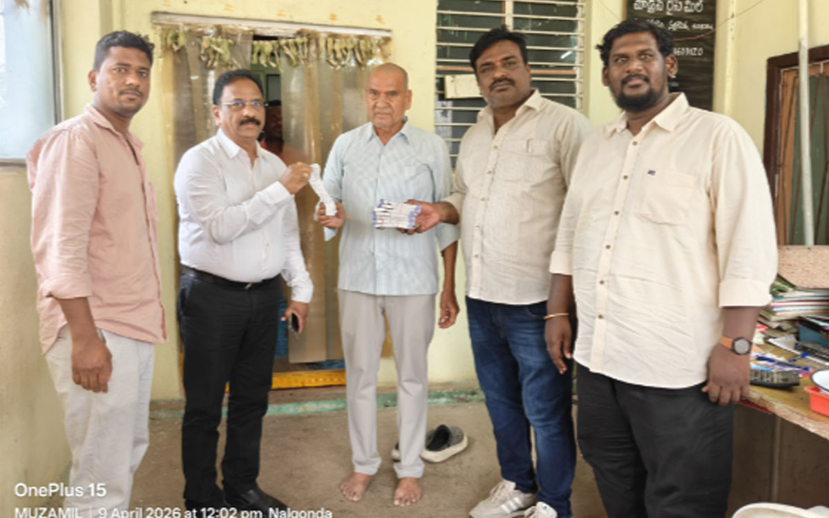 ‘సీనియర్ సిటిజన్ల స్ఫూర్తితో ప‌న్నుల చెల్లింపున‌కు ముందుకు రావాలి’