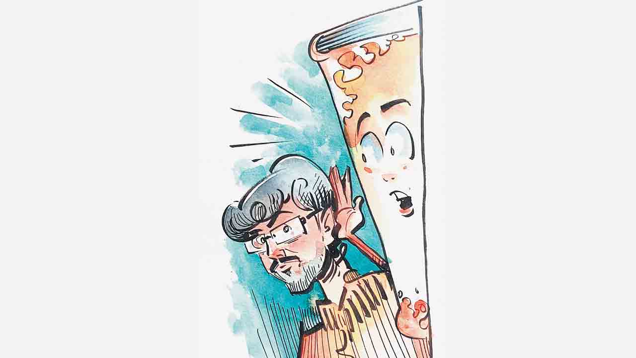 అర్ధరాత్రి పుస్తకాల బీరువా