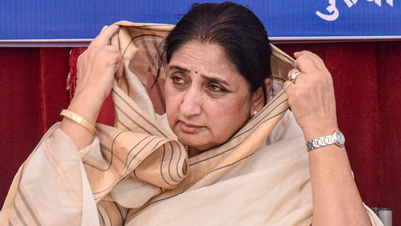 Sunetra Pawar: బారామతి బైపోల్స్‌.. త‌ప్పుకున్న కాంగ్రెస్‌.. సునేత్ర ప‌వార్ ఏక‌గ్రీవం !