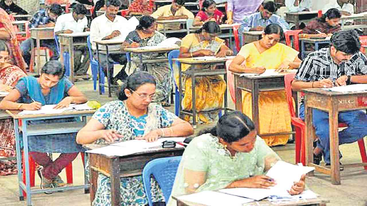 టీచర్లకు ప్రత్యేక టెట్‌!