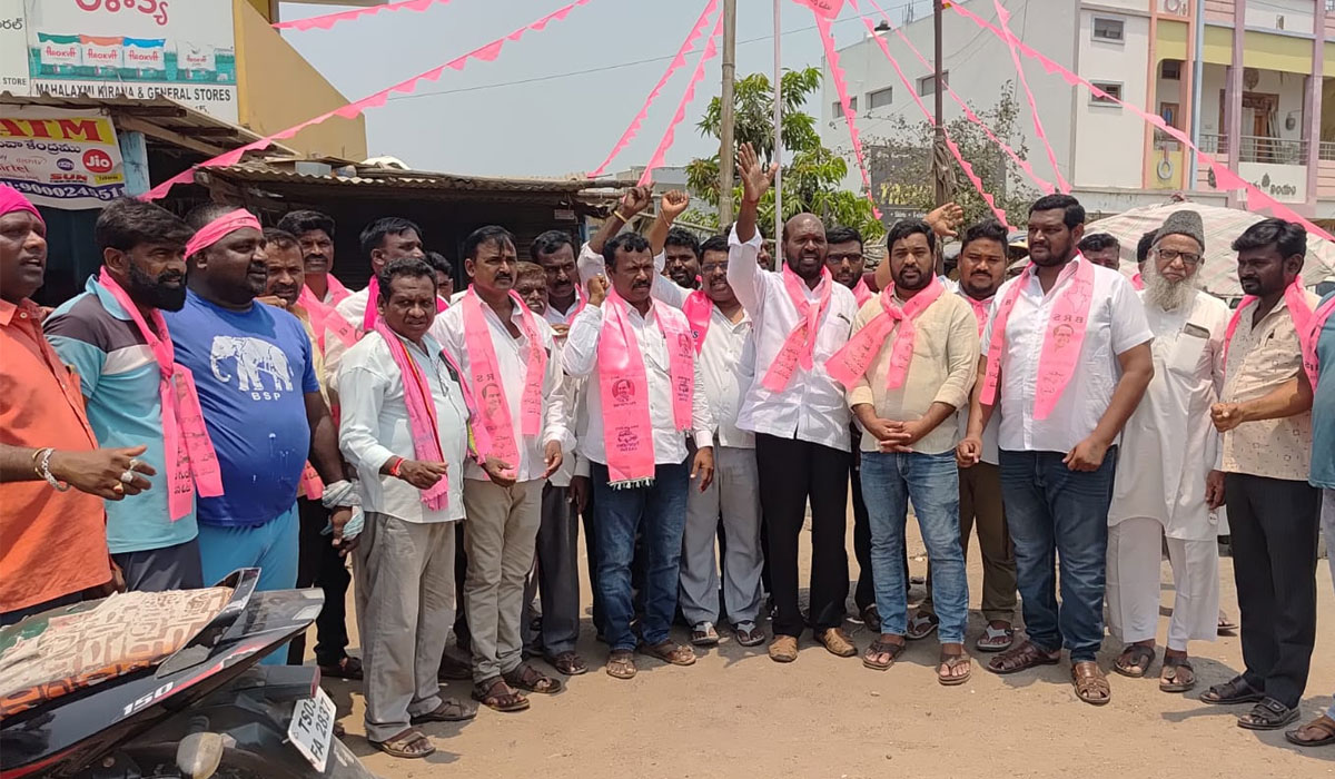 BRS Formation Day | కాల్వశ్రీరాంపూర్‌ మండలంలో ఘనంగా బీఆర్ఎస్ ఆవిర్భావ వేడుకలు
