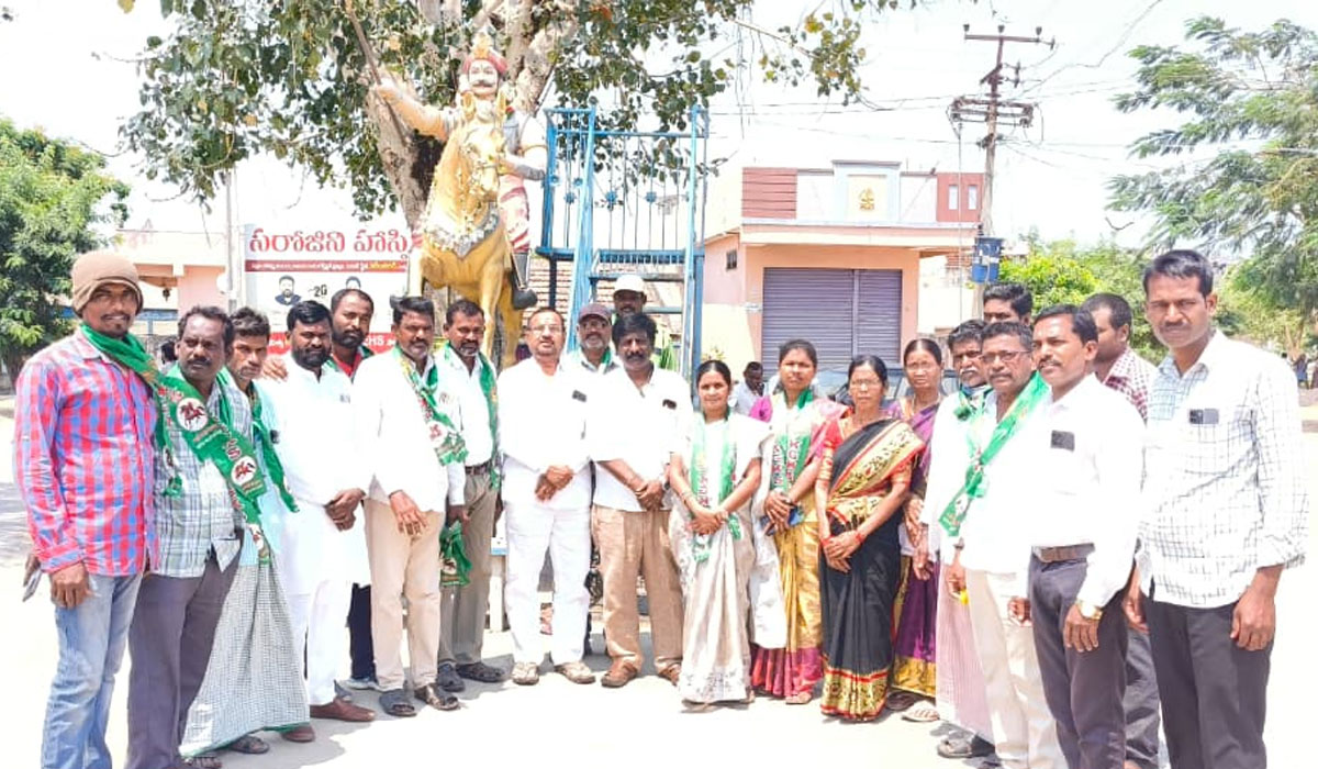 Chigurumamidi | చిగురుమామిడిలో ఘనంగా సర్దార్ సర్వాయి పాపన్న వర్ధంతి