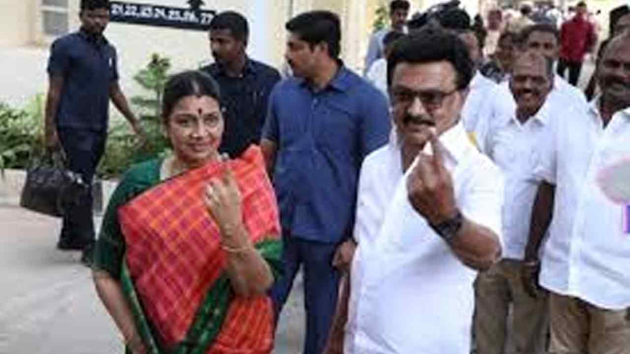 Tamil Nadu | తమిళనాడులో ఓటు హక్కు వినియోగించుకున్న ప్రముఖులు