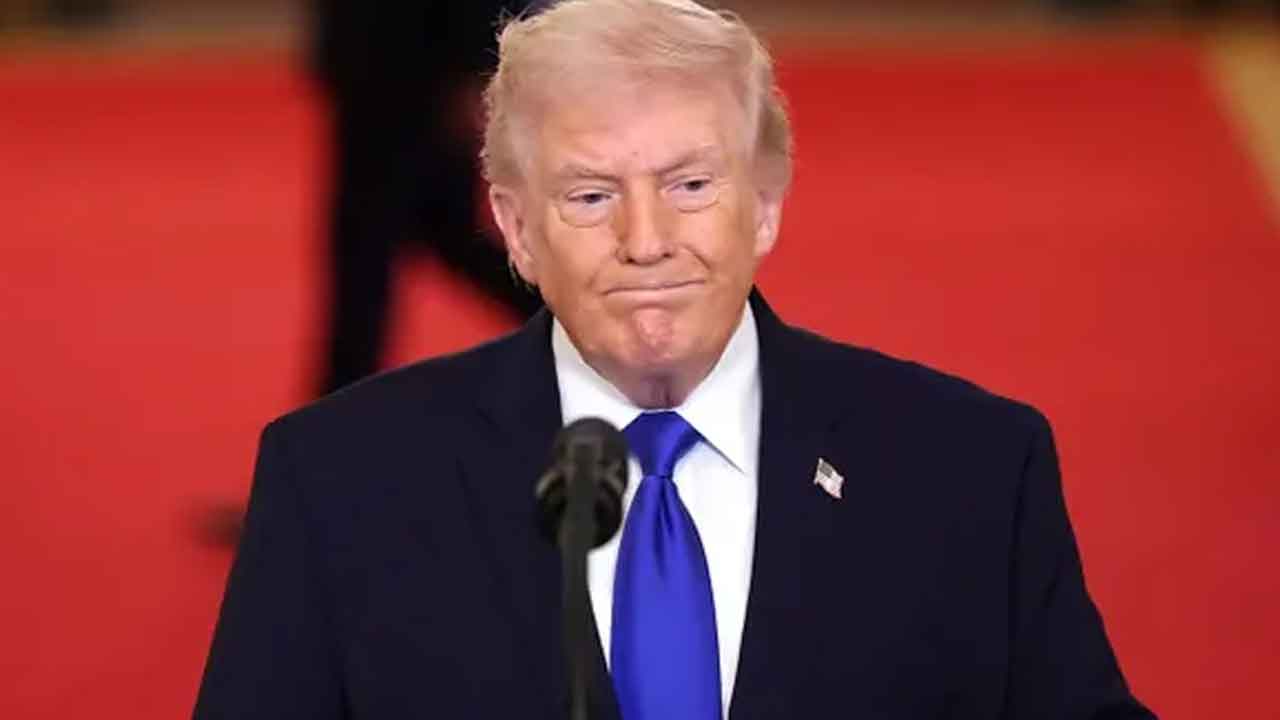 Donald Trump: ఆర్థికంగా కుదేల‌వుతున్న ఇరాన్.. రోజూ 500 మిలియ‌న్ల డాల‌ర్ల న‌ష్టం: ట్రంప్