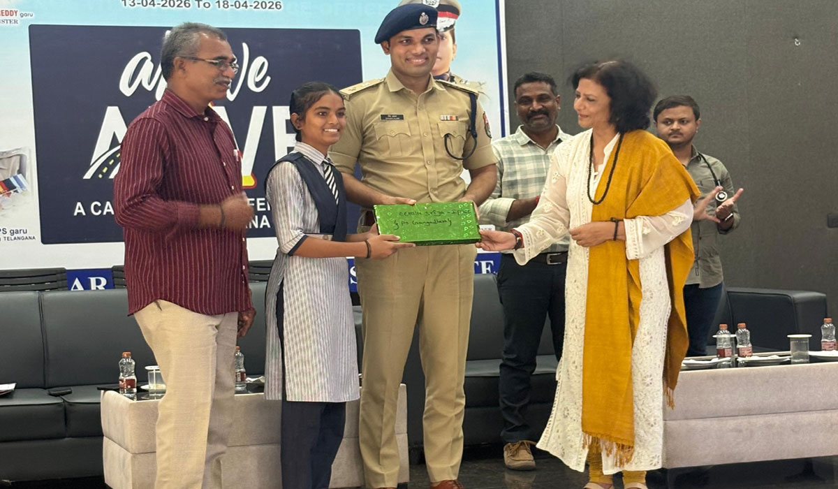 Gangadhara | వ్యాసరచన పోటీల్లో గంగాధర విద్యార్థుల ప్రతిభ