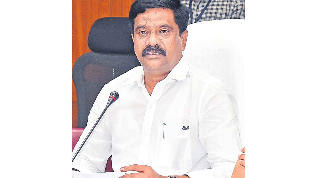 ఆర్టీసీ స్థలంలో కాంగ్రెస్‌ కార్యాలయమా!