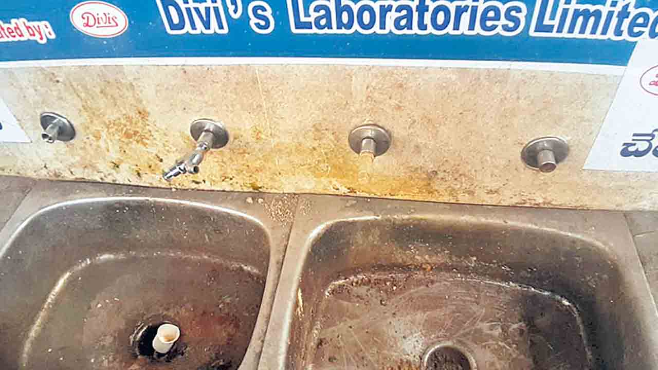 సర్కార్‌ దవాఖానల్లో దాహం.. దాహం