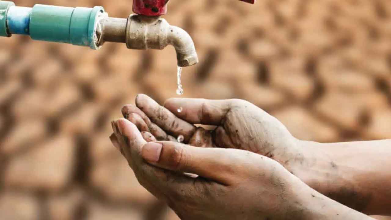 176 గ్రామాలకు అందని తాగునీరు