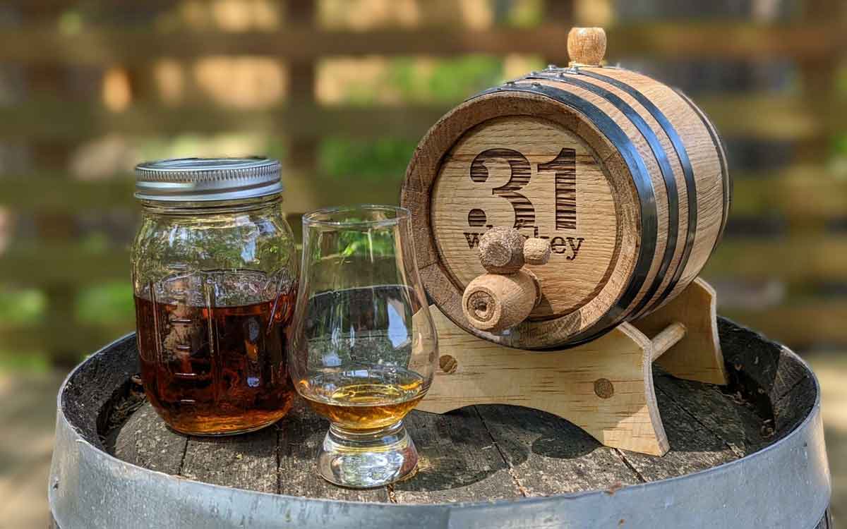 Whisky | మ‌ద్యం ప్రియులు రోజూ తాగే విస్కీ వెనుక ఇంత క‌థ ఉందా..?