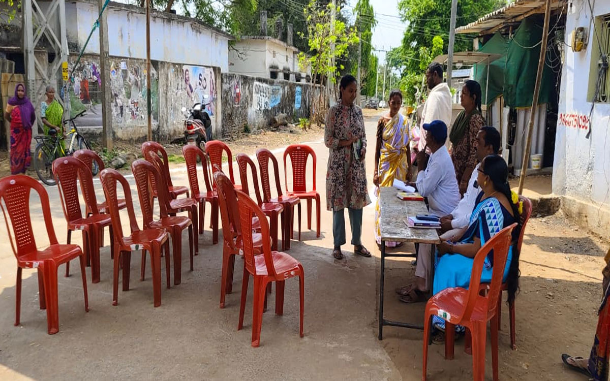 ఇల్లెందు మున్సిపాలిటీ 23వ వార్డు గ్రామ సభ బహిష్కర‌ణ