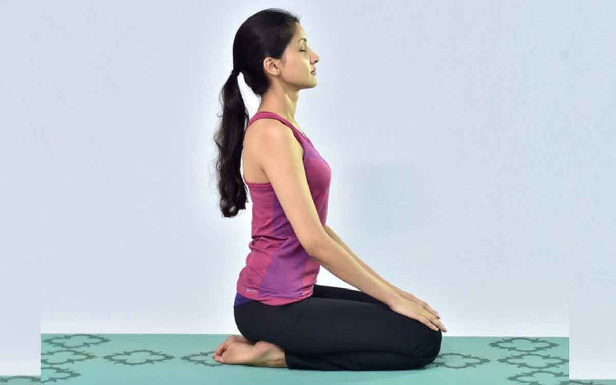 Vajrasana | భోజ‌నం చేశాక వేసే యోగాస‌నం ఇది.. 5 నిమిషాలు చేస్తే జీర్ణ స‌మ‌స్య‌లు ఉండ‌వు..