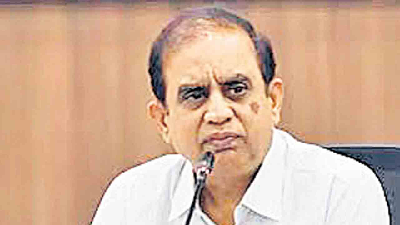 నెలాఖరులోగా 90% ఓటర్ల మ్యాపింగ్‌.. హెల్ప్‌డెస్‌లను ఏర్పాటు చేయాలి