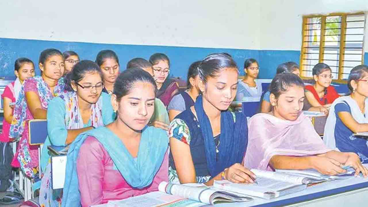 గురుకుల డిగ్రీ కాలేజీల్లో ప్రవేశాల గడువు పెంపు