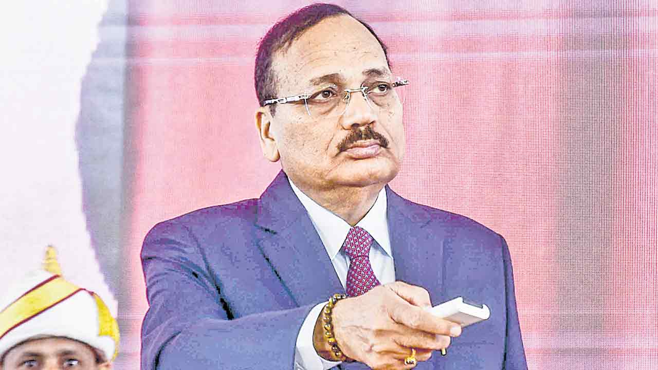 కోర్టుల ఆధునీకరణపై న్యాయ సలహా కమిటీ