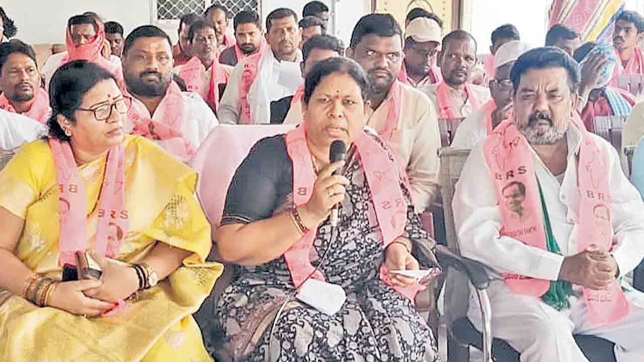 బండి సంజయ్‌ రాజీనామా చేయాలి