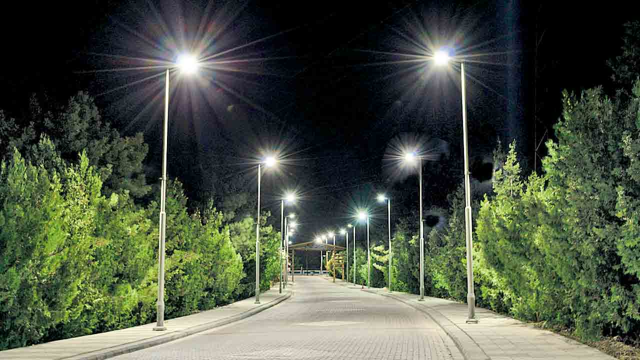 Street Lights | స్ట్రీట్‌ లైట్ల టెండర్‌లో గోల్‌మాల్‌.. 1,341 కోట్ల ప్రాజెక్టుపై ‘ముఖ్య’నేత అనుచరుడి కన్ను