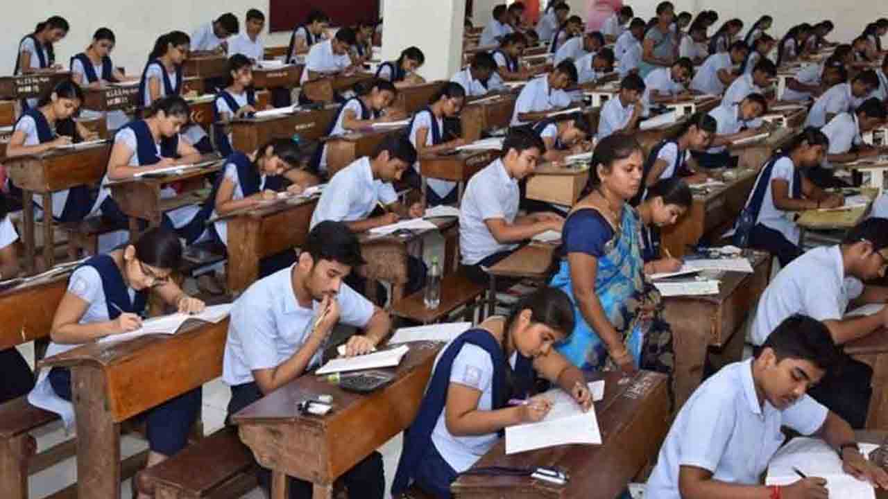 పదిలో ఫెయిలైన విద్యార్థులకు మరో చాన్స్‌