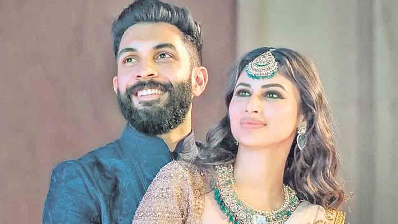 విడిపోయి స్నేహితులుగా కలిసుంటాం