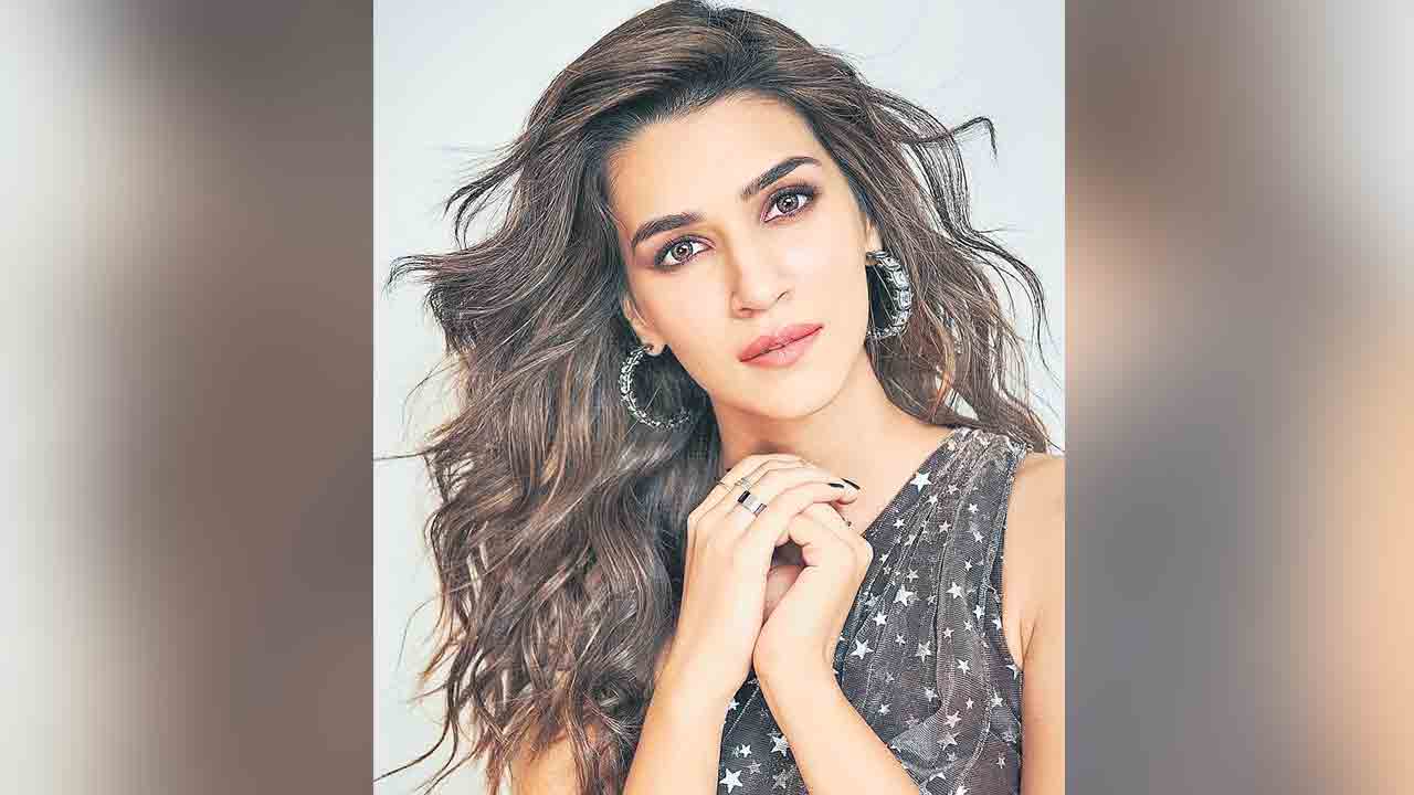 ఆమె చుట్టూ పాజిటివ్‌ ఆరా